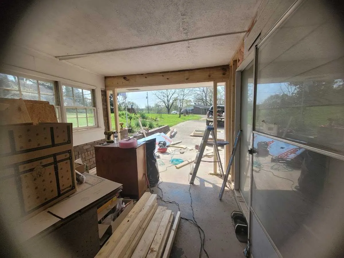 Air movers and dehumidifier for Water Mitigation Services in Pulaski